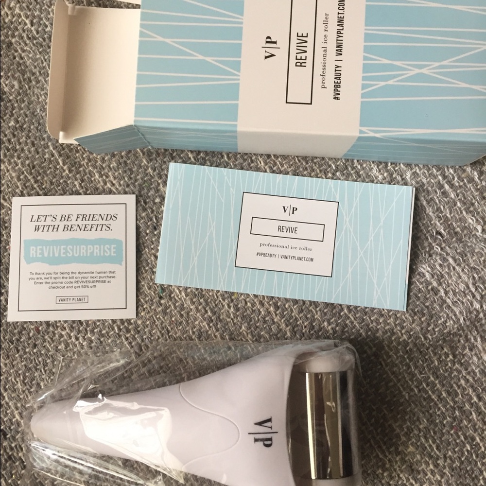 Vanity Planet Professional Ice Roller Revive